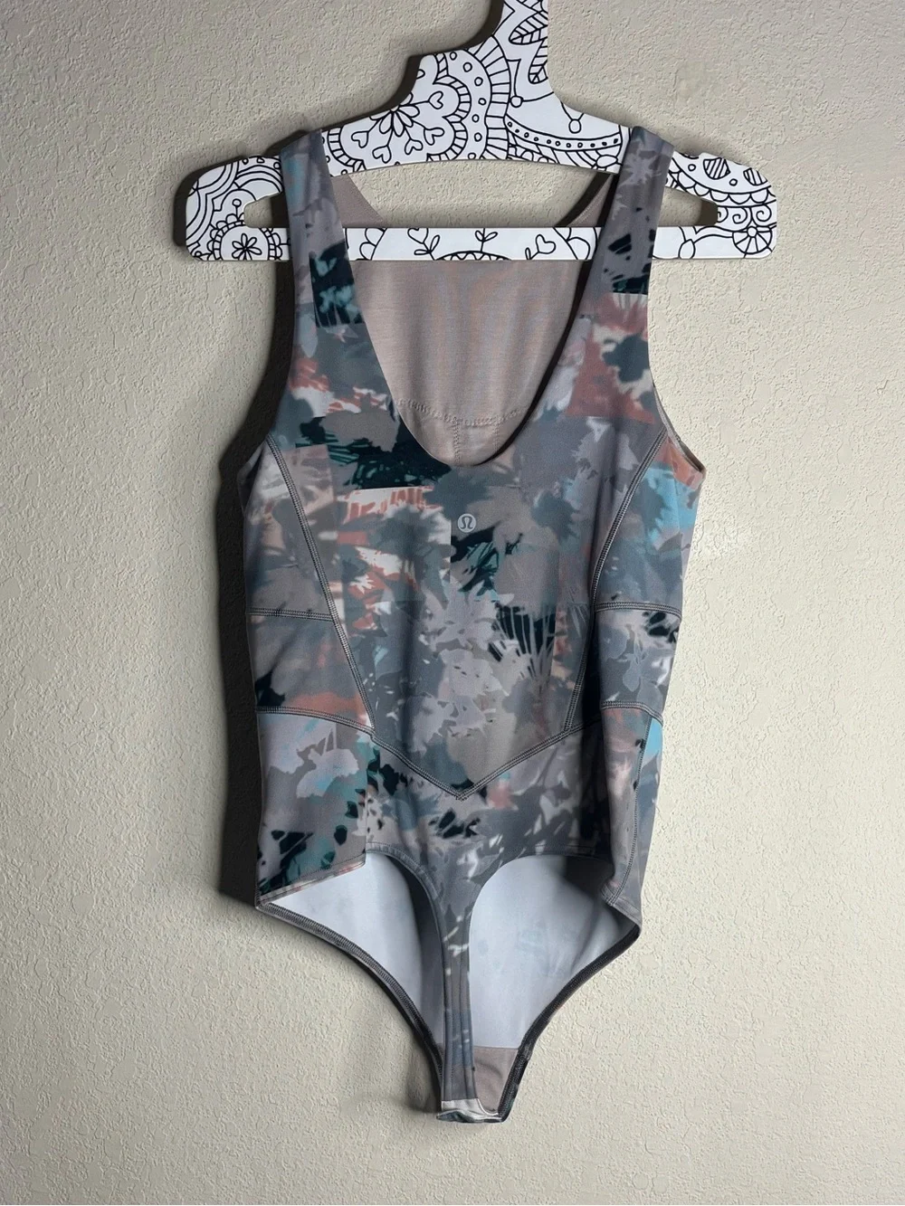 Lululemon Align Sleeveless Bodysuit Untamed Nature Multi size 6